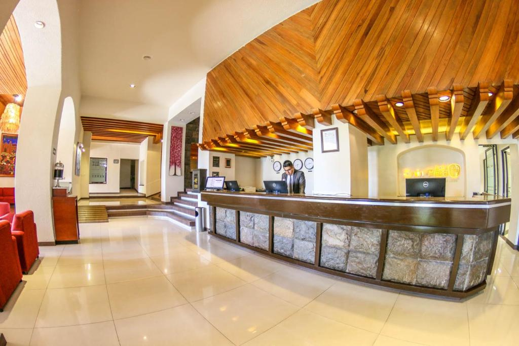 Hotel Fortin Plaza