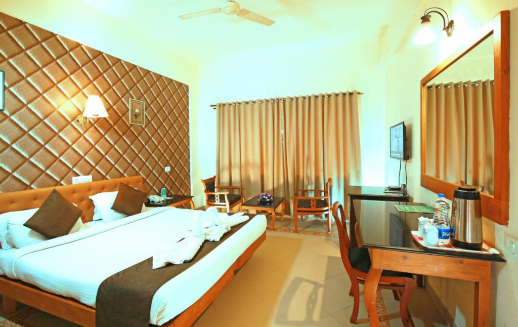 Hotel photo 12
