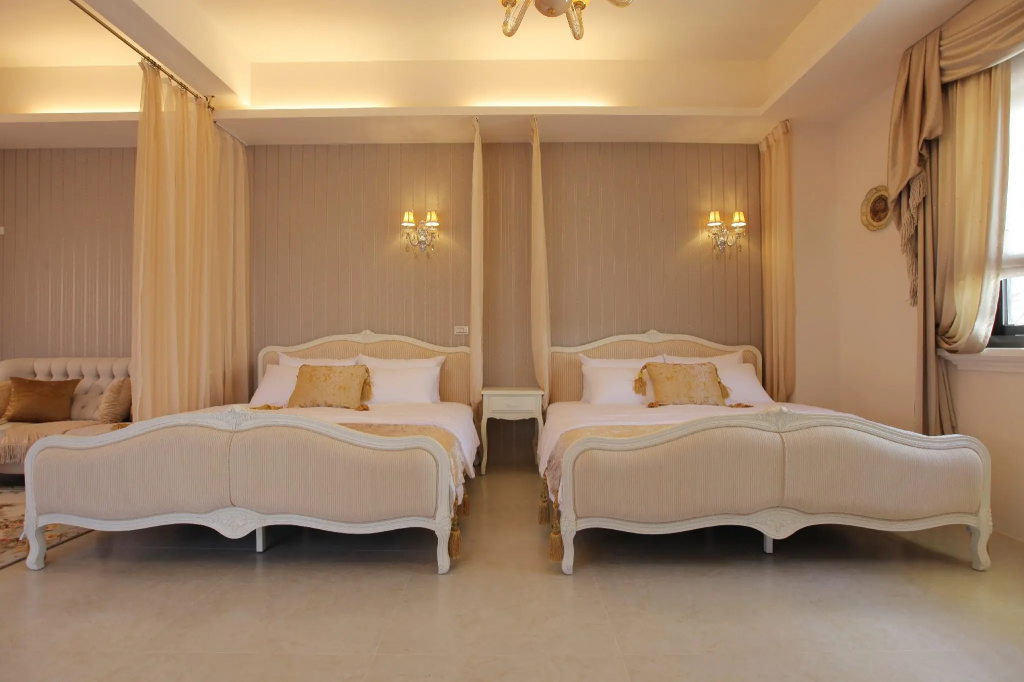 Standard Family room