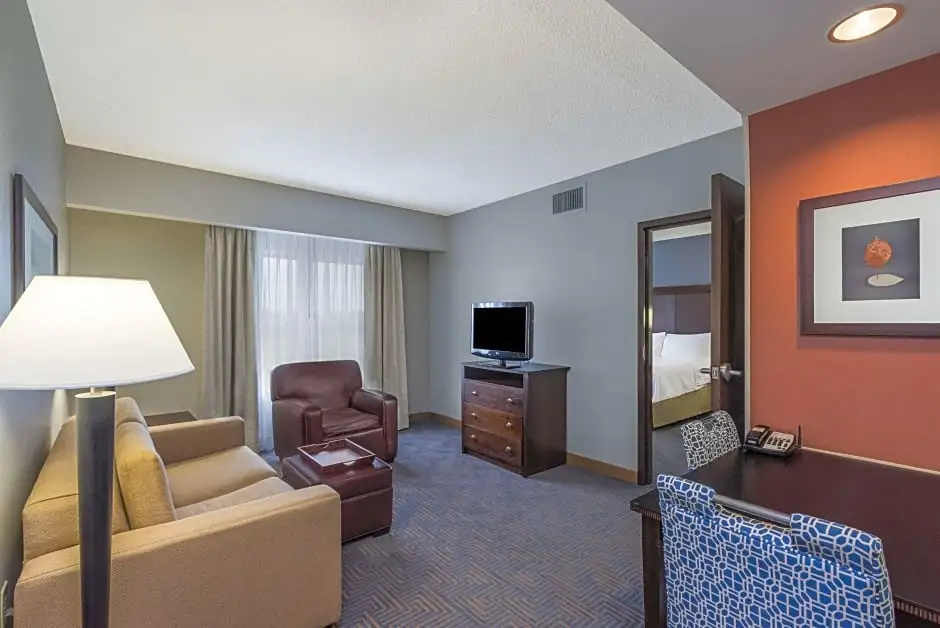 Homewood Suites by Hilton Louisville-East - Chambres