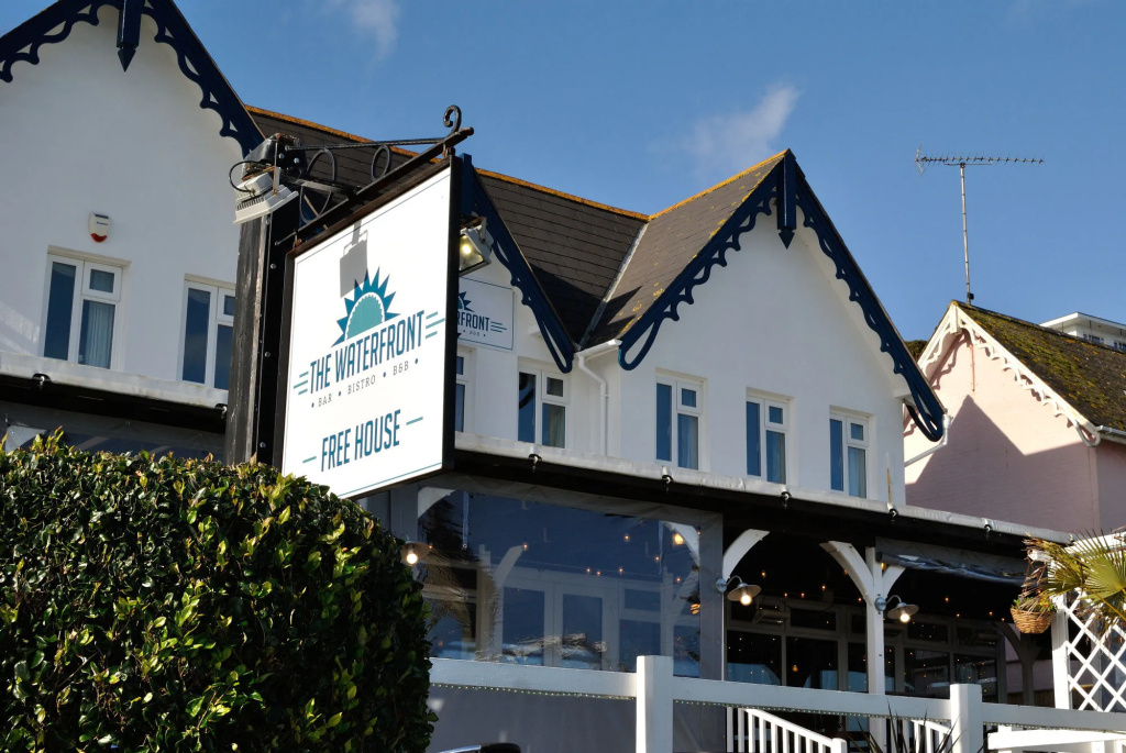 The Waterfront Inn