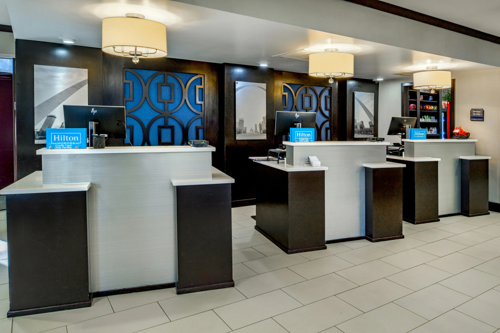 Embassy Suites by Hilton St. Louis Airport - Général