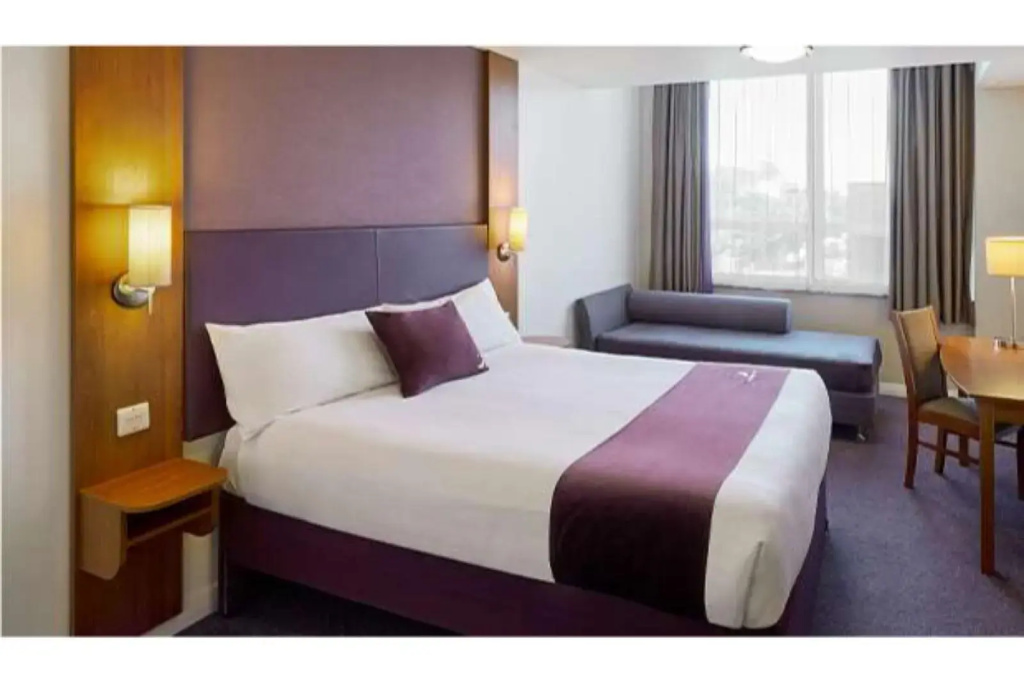 Premier Inn London Rainham — фото