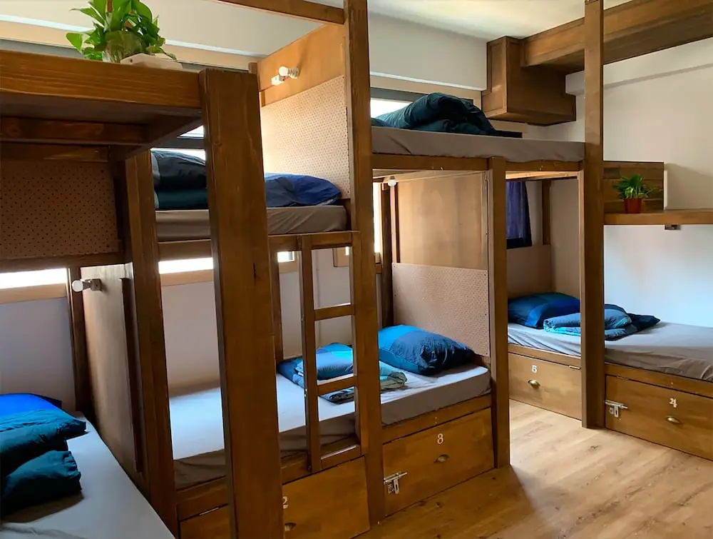 5 Bedrooms Suite