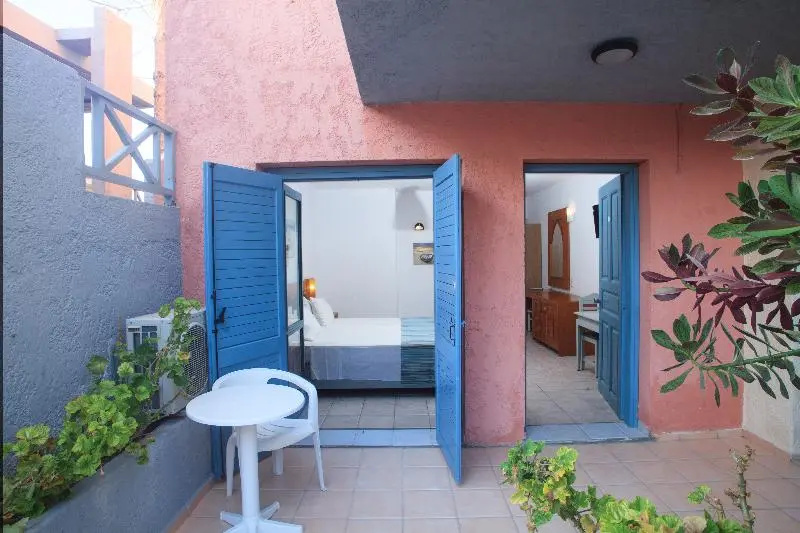 Marilisa Hotel — 4