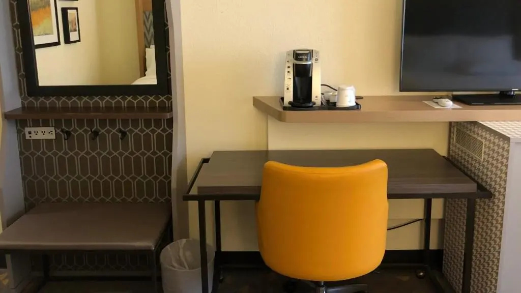 Holiday Inn Asheville East-Blue Ridge PKWY by IHG - Chambres