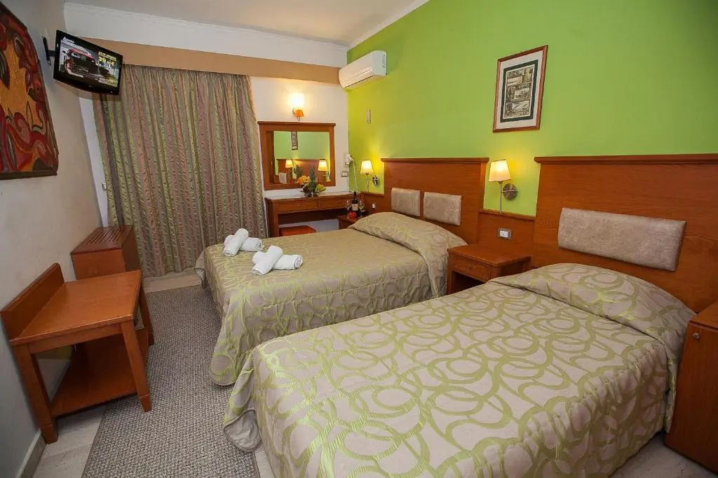 Paradise Lost Hotel-Apartments - Chambres
