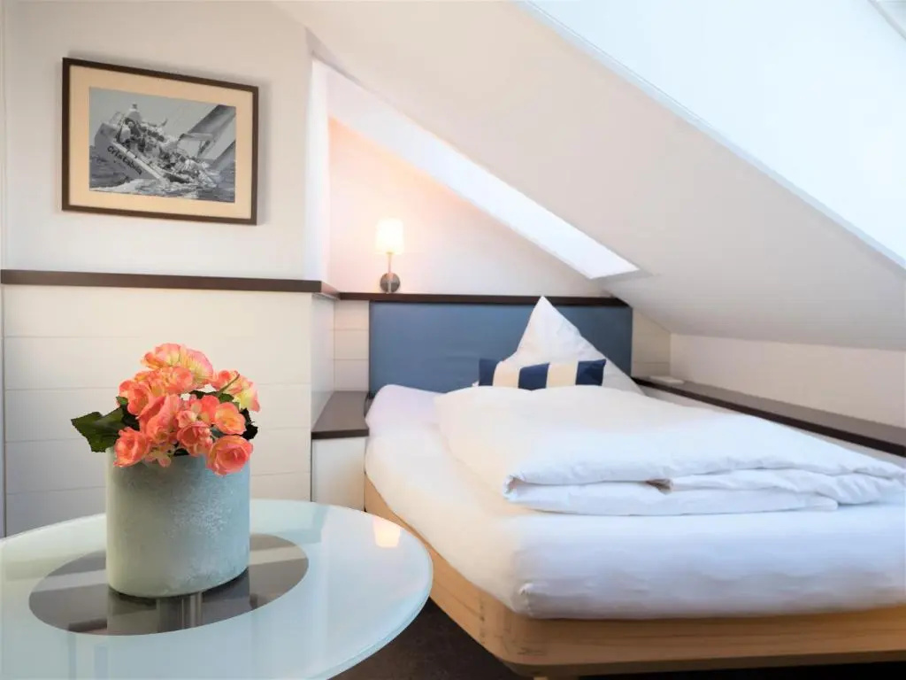 Standard Double room with garden view (full double bed)