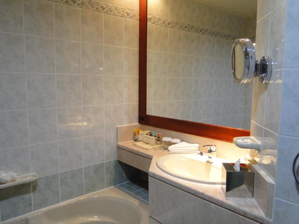 Al Diar Capital Hotel