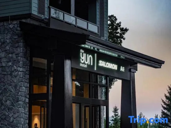 Qingshan Holiday Hotel