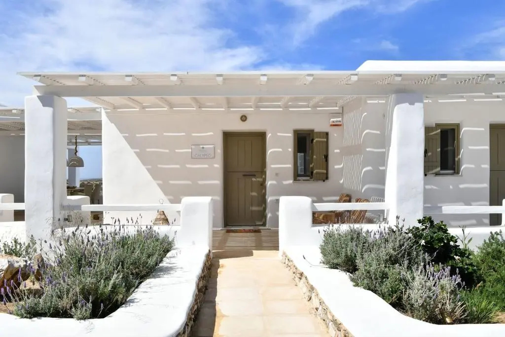 Luxury Paros Villa Villa Calypso Beautiful Serene Sleeps up to 11 Glisidia