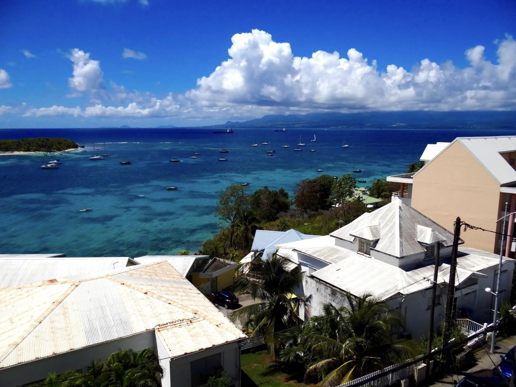 Beach & Waterfront