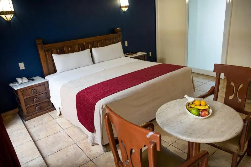 San Francisco Plaza Hotel - Chambres