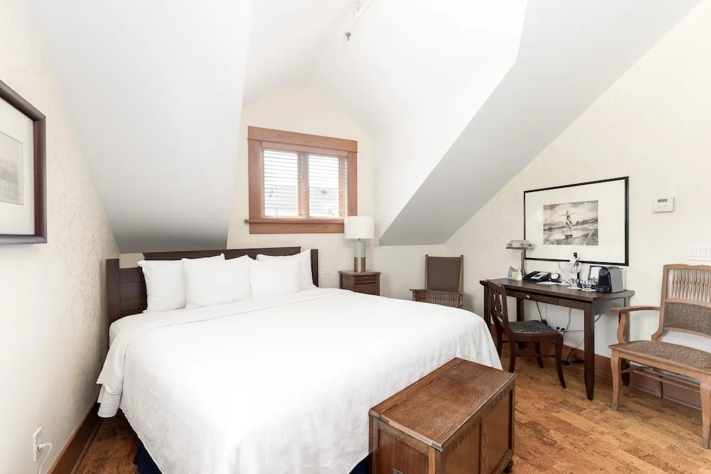 Classic room