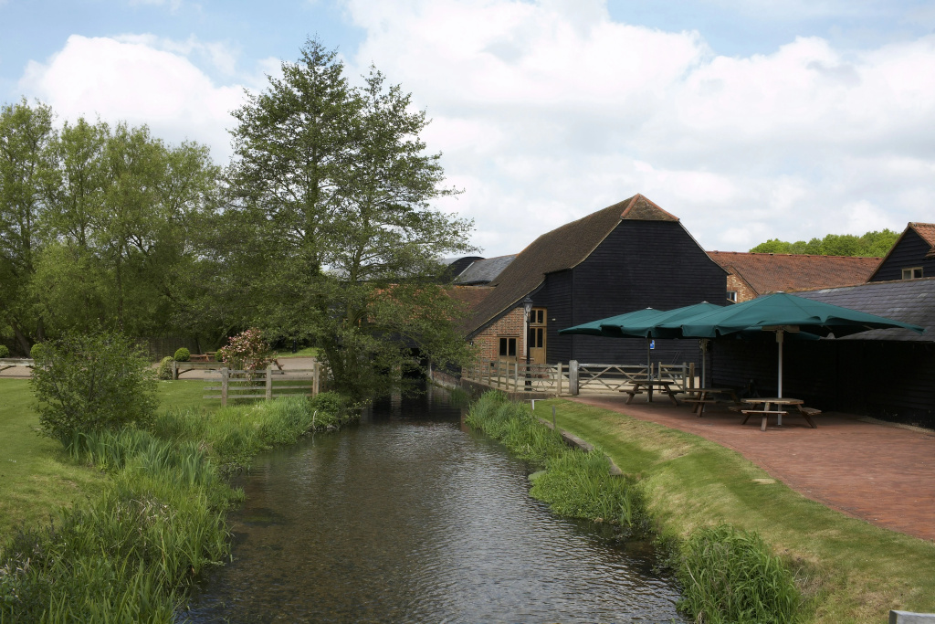 Tewinbury Farm Hotel