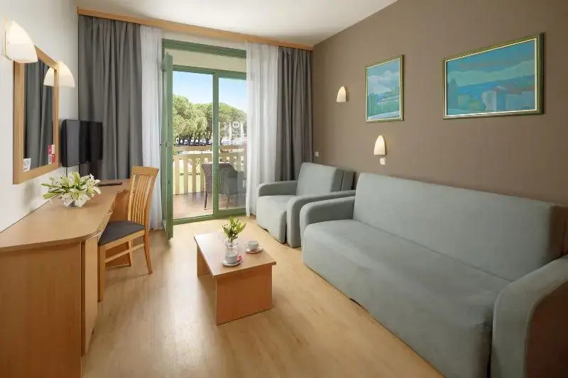 Standard Junior Suite