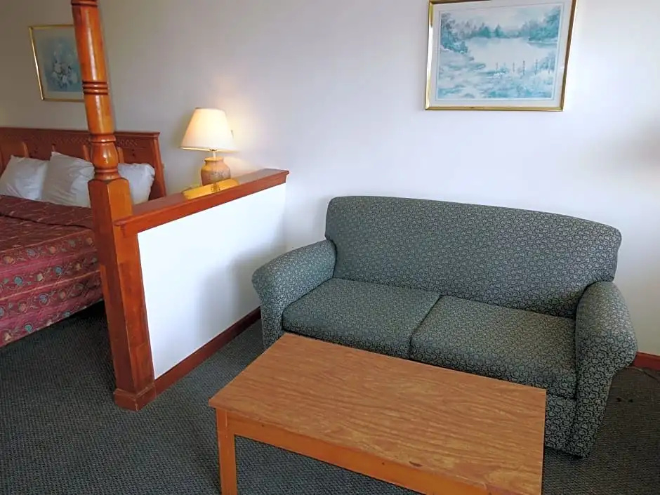 Double Suite (full double bed)