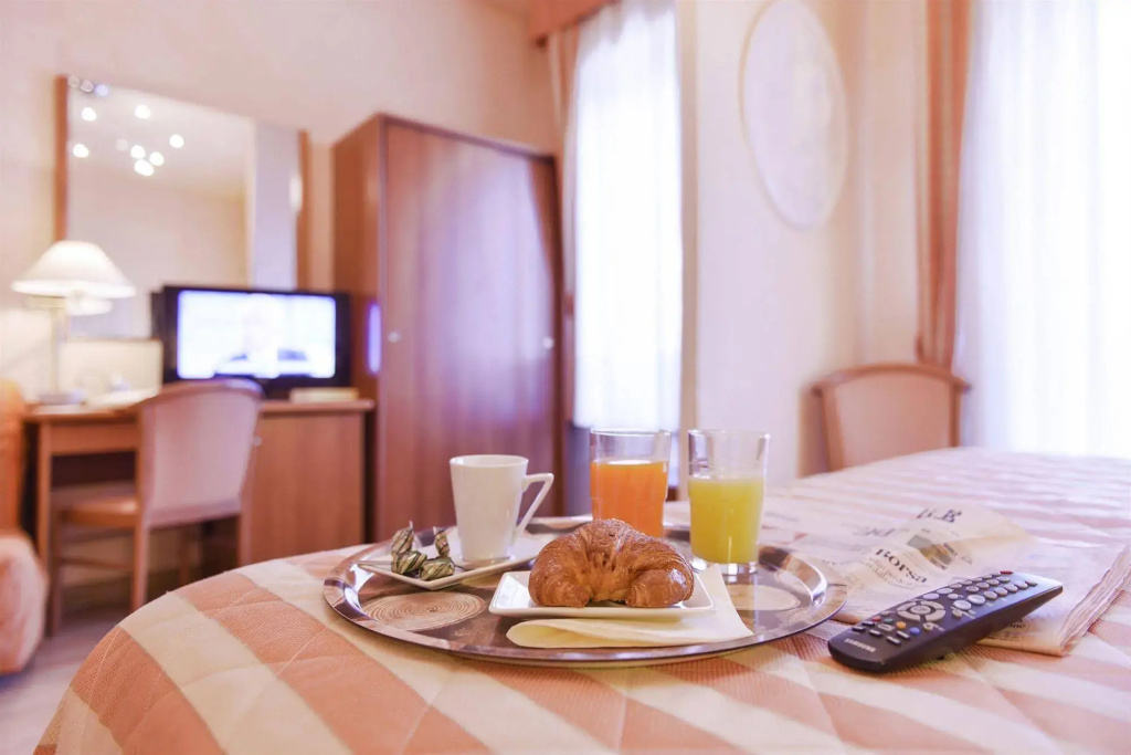 Hotel photo 11