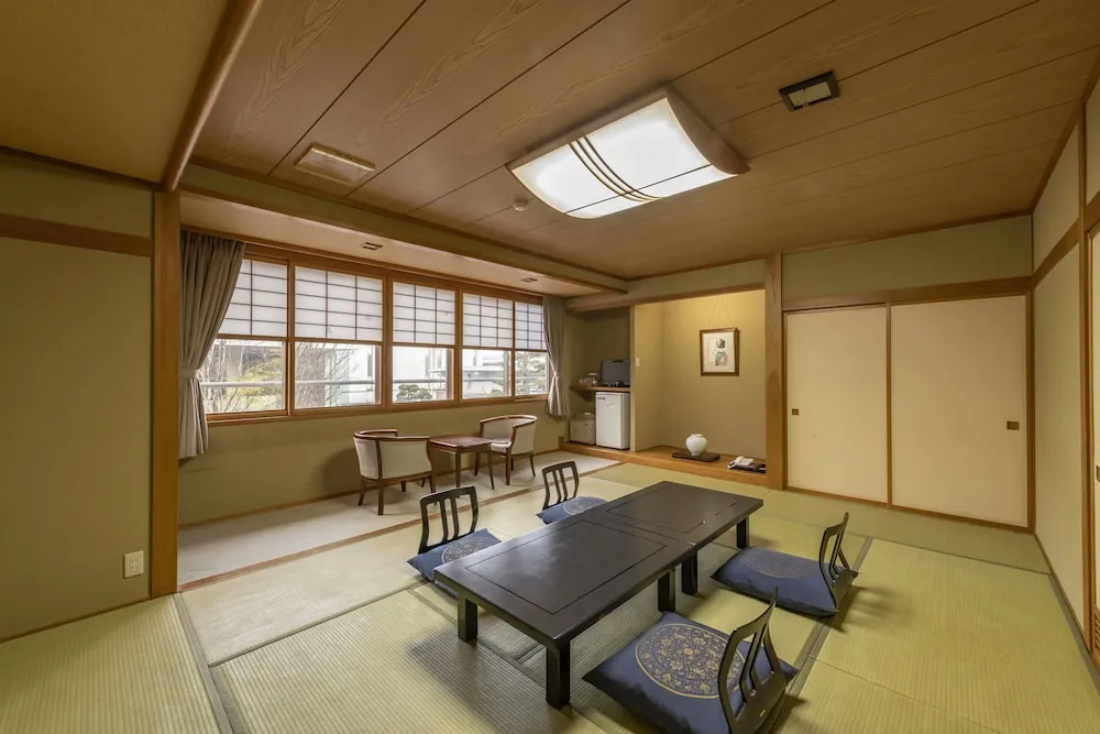 Comfort room