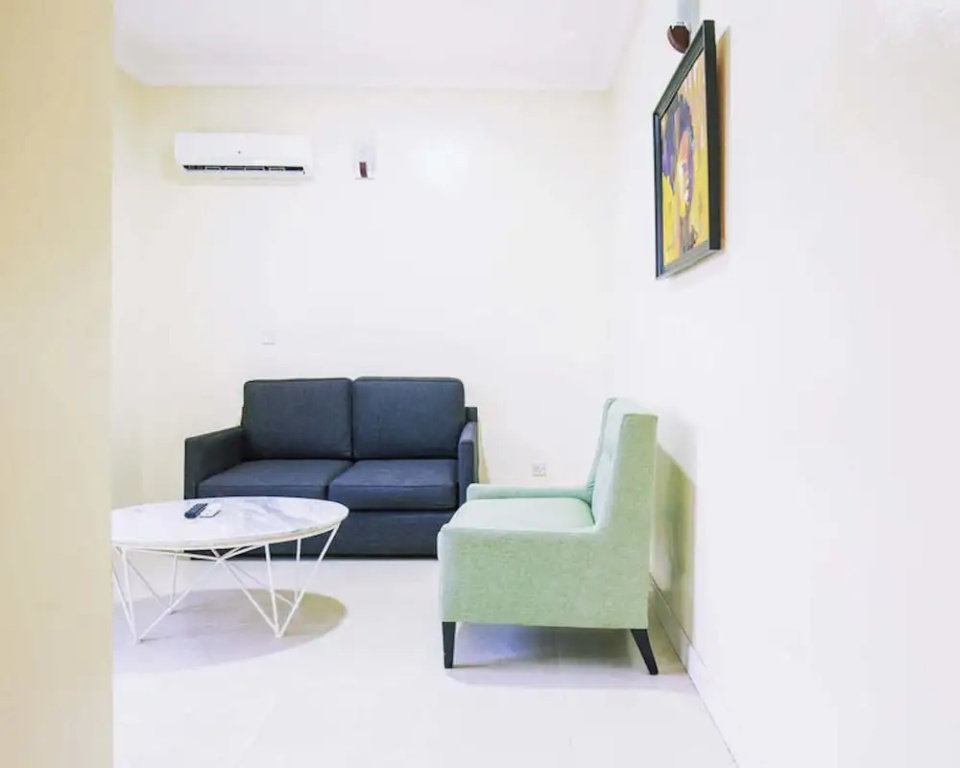 Double Suite (full double bed)