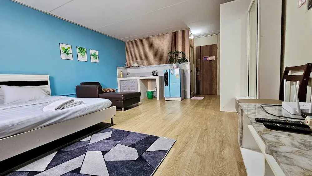 IMPACT Muang Thong Thani,daily rental room, Muang Thong Popular Condo C5 — фото