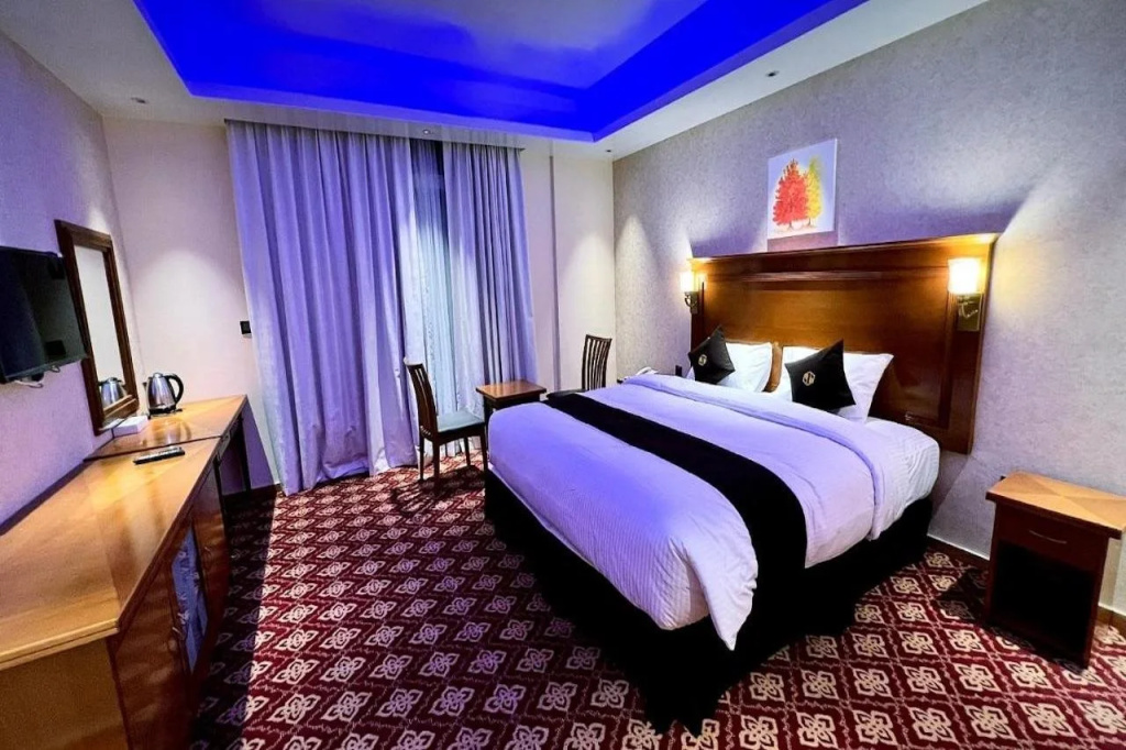 Hotel photo 12
