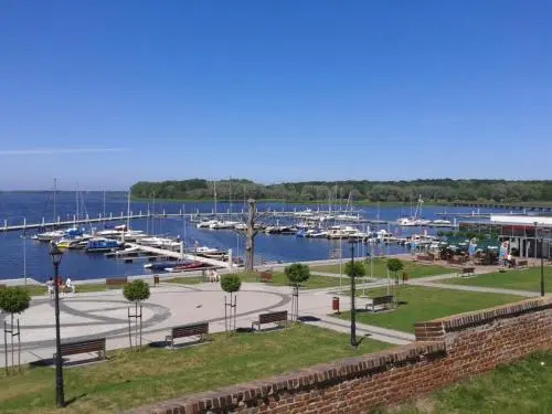 Beach & Waterfront
