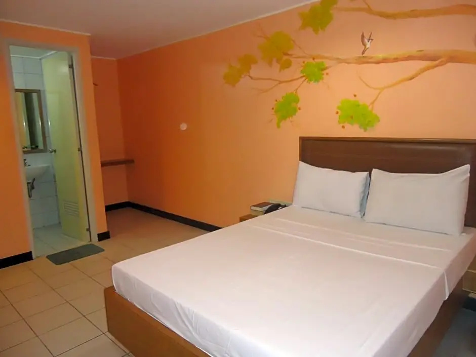 Economy Double room (full double bed)