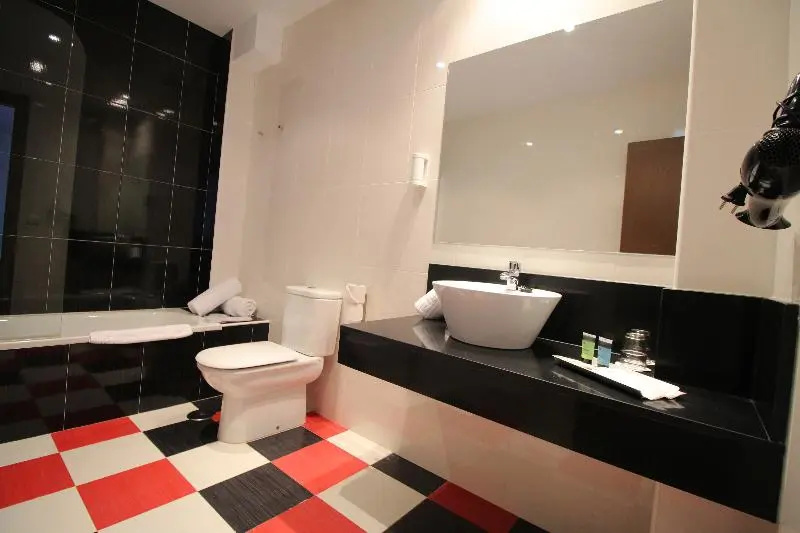 Standard Double room with balcony (full double bed)