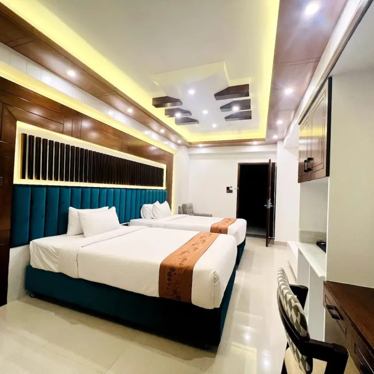 Deluxe Double room (twin beds)