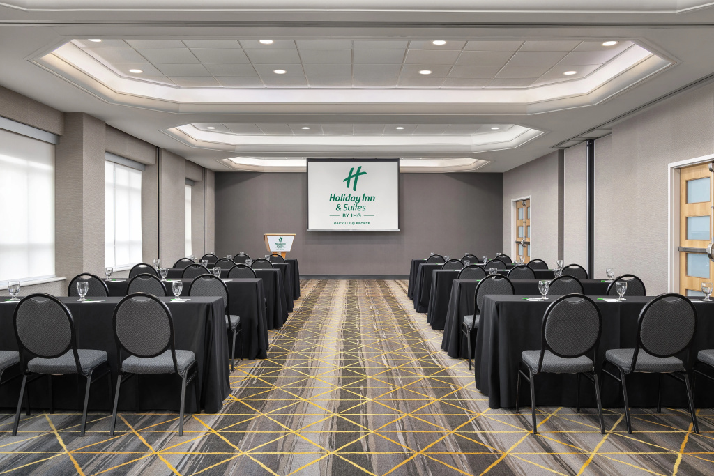 Holiday Inn Hotel & Suites Oakville @ Bronte by IHG - Général