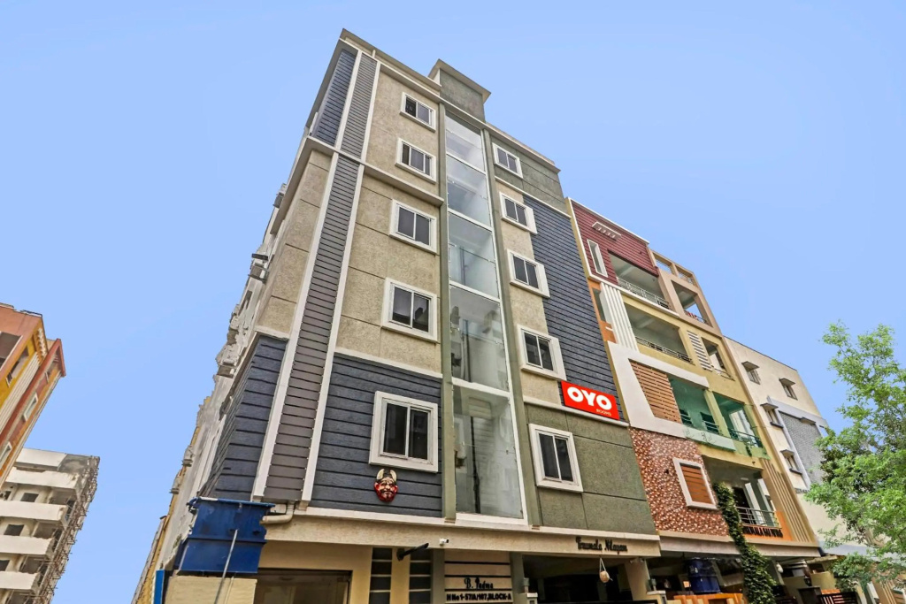 Super OYO 91014 Honey Heights