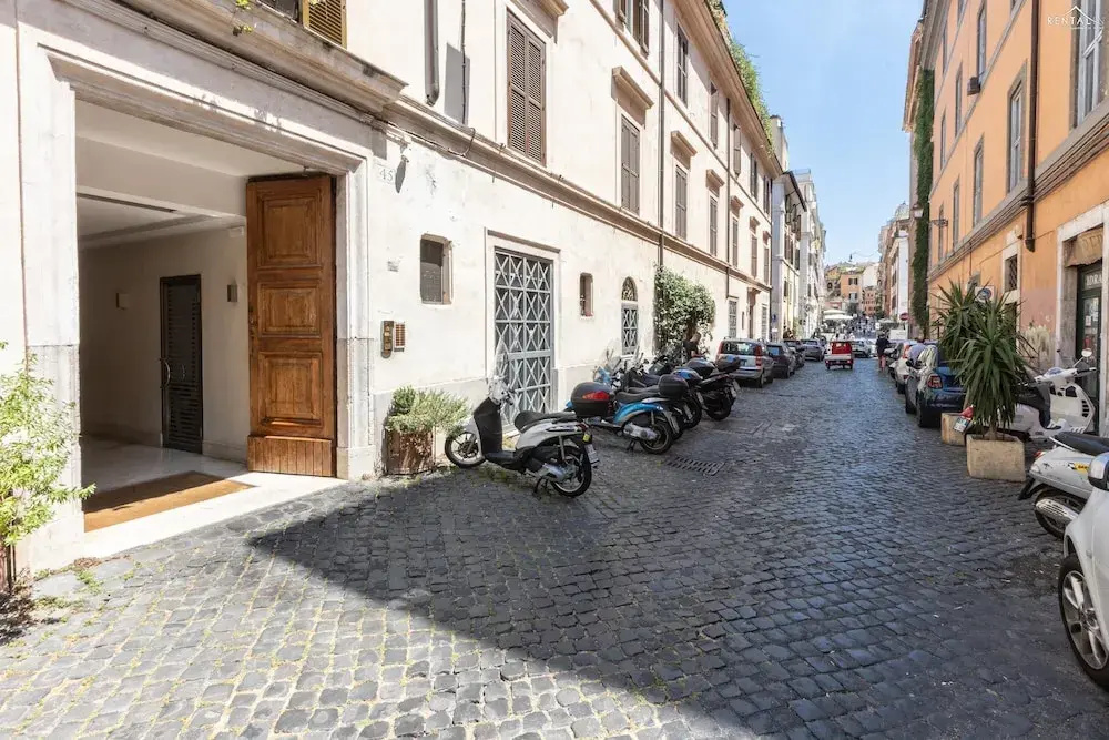 Rental in Rome Baccina Apartment