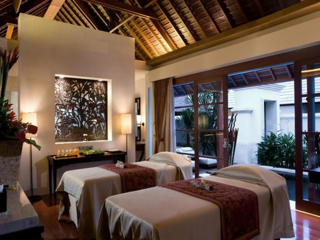 The Royal Santrian Serenity Villas By The Sea — фото