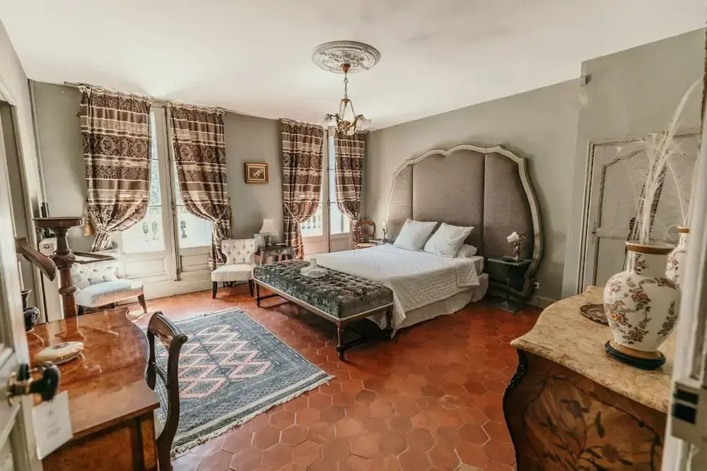 Classic room