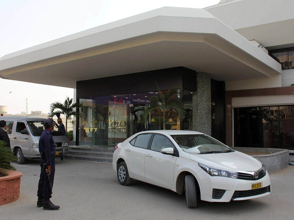 Regent Plaza Hotel & Convention Centre - фото 3