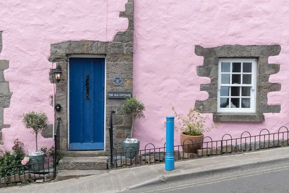 The Old Cottage - Central Location Near the Beach
