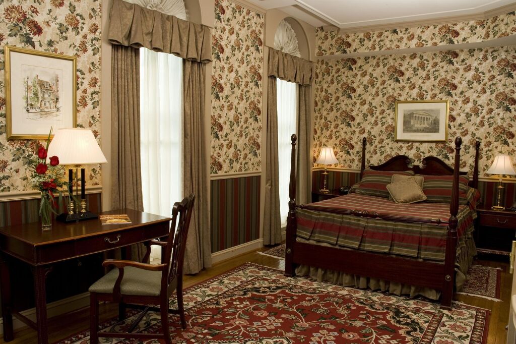 Penn's View Hotel by null