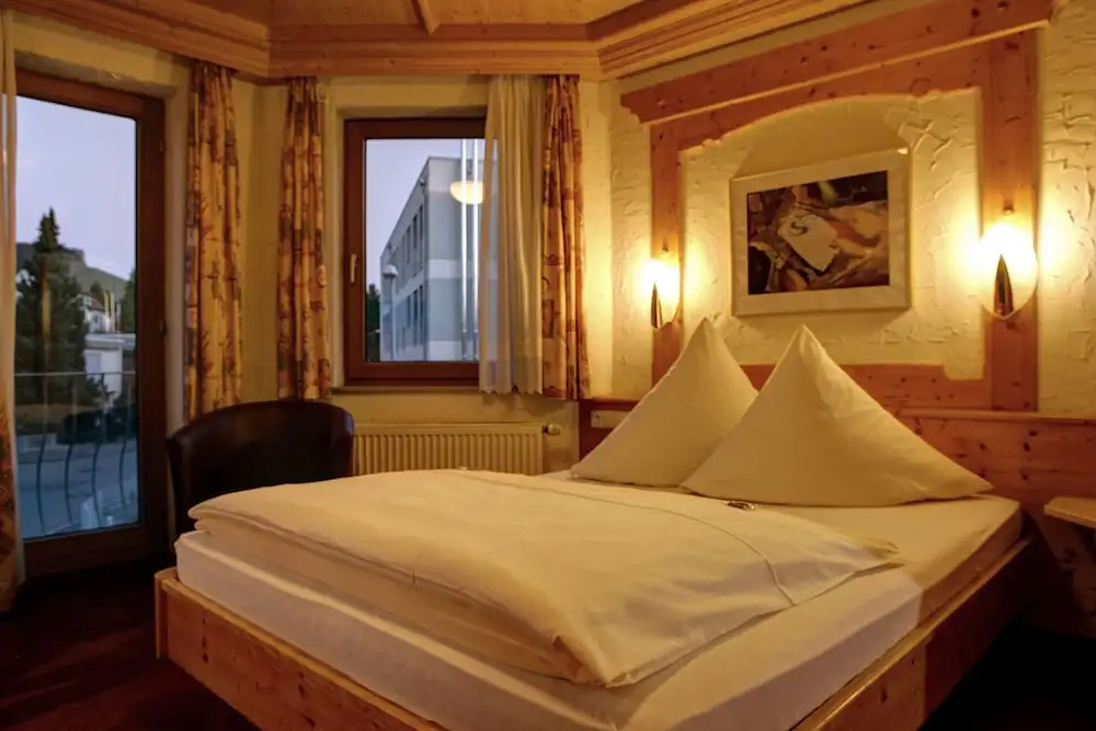 Standard Double room (full double bed)