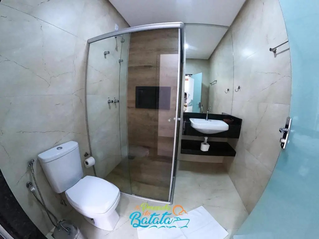 Suite with pool view