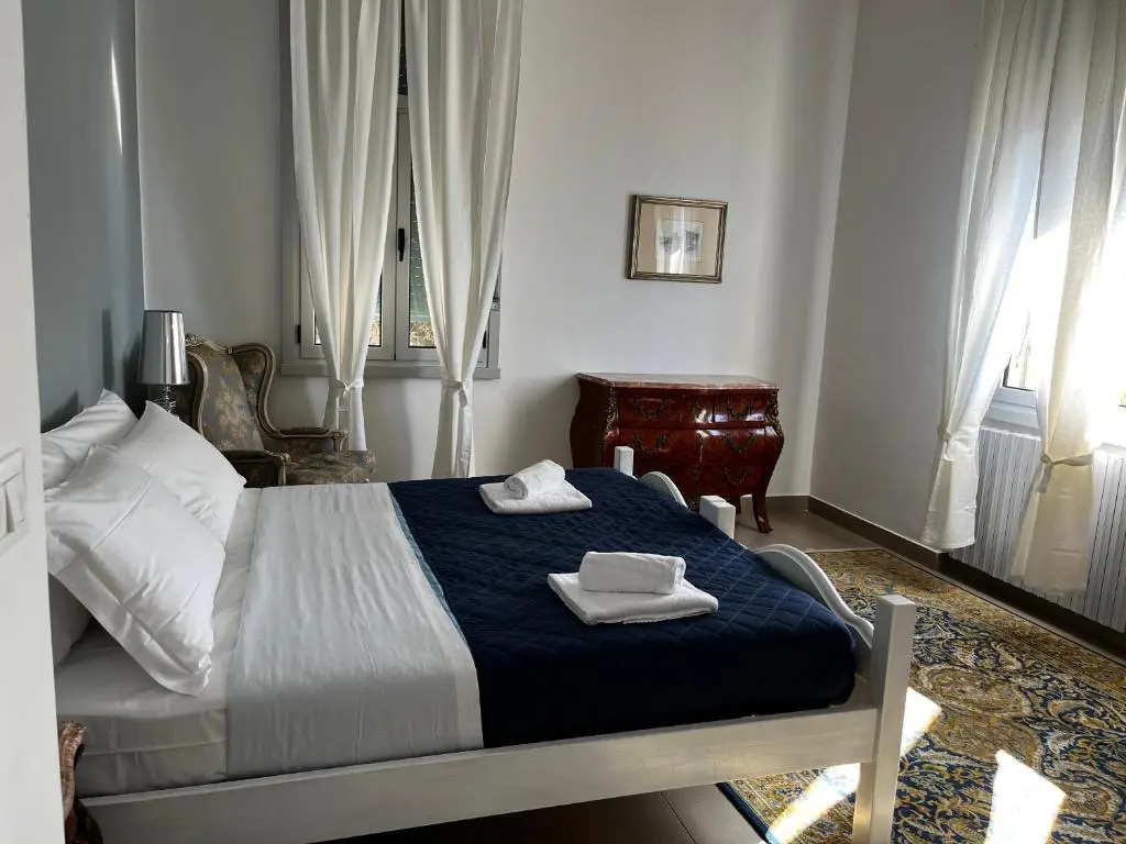 Standard Double room with sea view (full double bed)