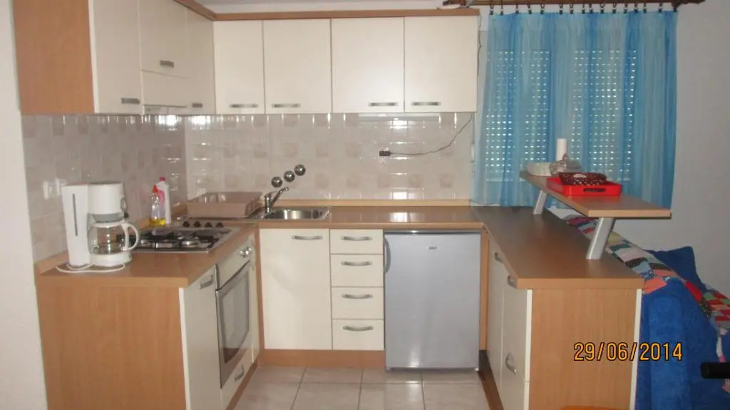 J & B Holiday House - Chambres