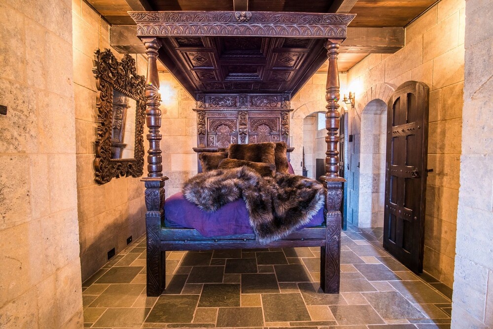 Stone Hall Castle — 5