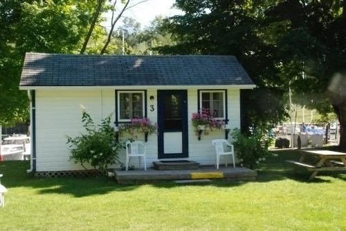 Bayfield River Cottage Colony & Marina Inc.