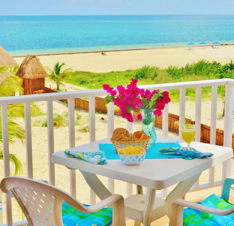1 Bedroom Deluxe Suite with partial ocean view