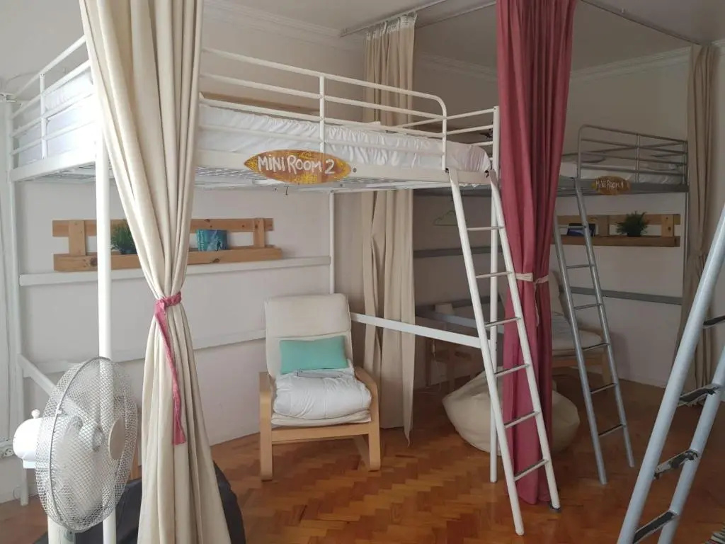 Nesha Guesthouse Lisbon - Chambres