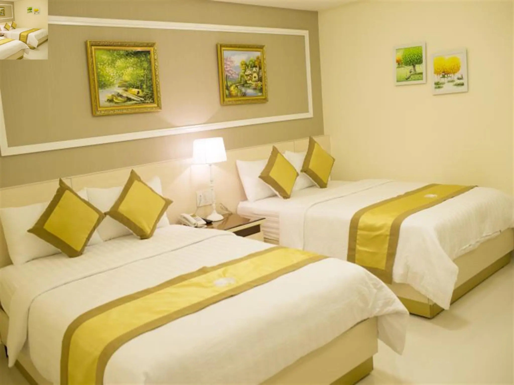 Standard Triple room