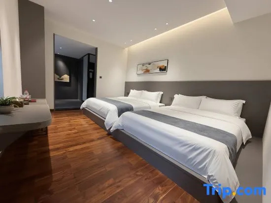 Deluxe Family room