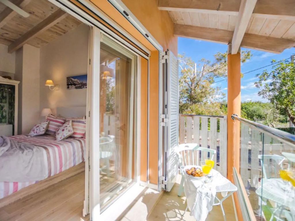 Balcony & Terrace