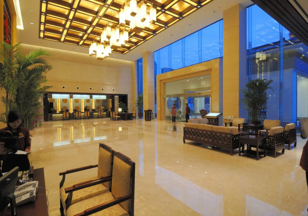 Lobby & Reception